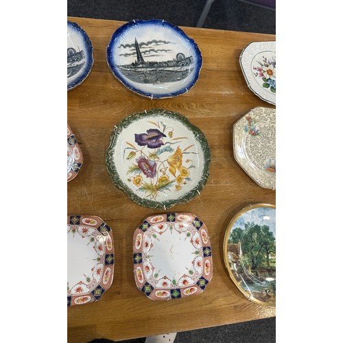 67 - Selection of vintage collectors plates