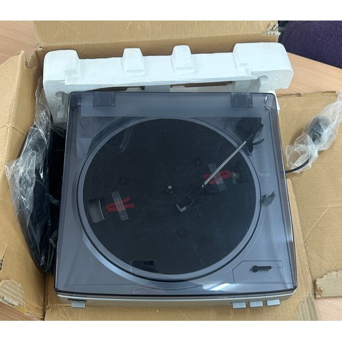 134 - Boxed Aiwa turntable model no PX-E860 - untested