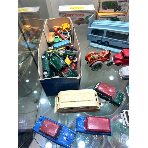 88 - Large selection of assorted vintage and later dinky and corgi cars, to include some empty boxes