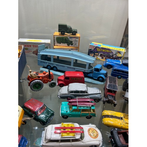 88 - Large selection of assorted vintage and later dinky and corgi cars, to include some empty boxes