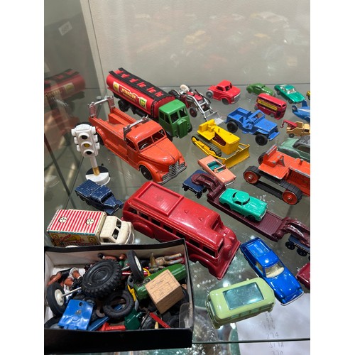 97 - Large selection of vintage and later diecast cars includes Matchbox etc