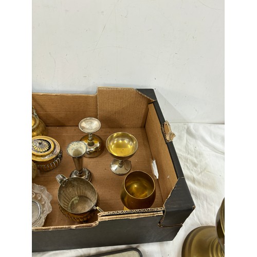 132 - Large selection of assorted brass ware includes oil lamp etc