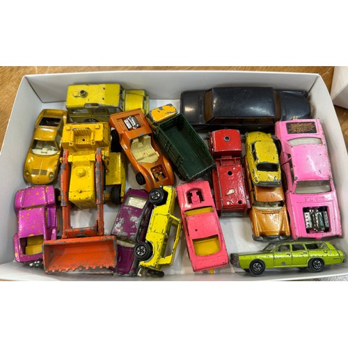 526 - Selection of vintage die cast vehicles to include Matchbox Speed Kings, Lesney etc