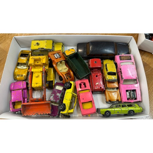 526 - Selection of vintage die cast vehicles to include Matchbox Speed Kings, Lesney etc