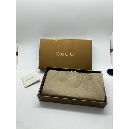 435 - Vintage boxed Gucci Womens Wallet a9643