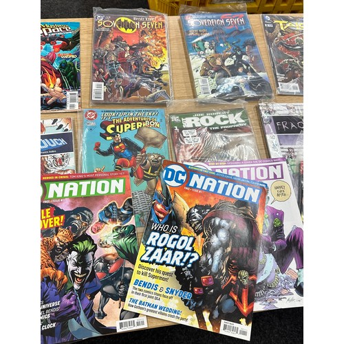 254 - Selection of assorted DC comics various dates to include 1996 etc, Hard time, Touch, Kinetic 2004 et... 