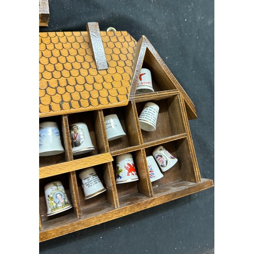 542 - Selection of assorted thimbles in wooden cases