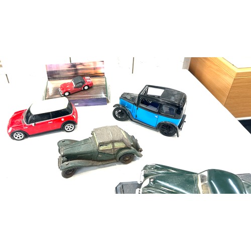 34 - Selection of vintage toy cars