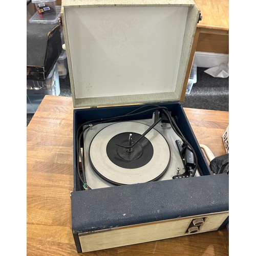 236 - Vintage record player and a large selection of assorted records to include 45's etc