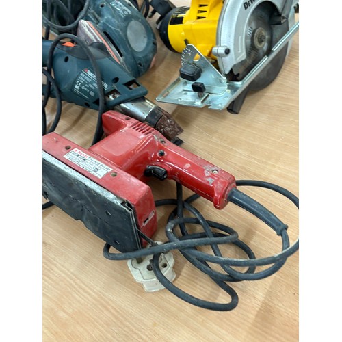 330 - Selection of assorted power tools includes sanders, circular saw etc all untested