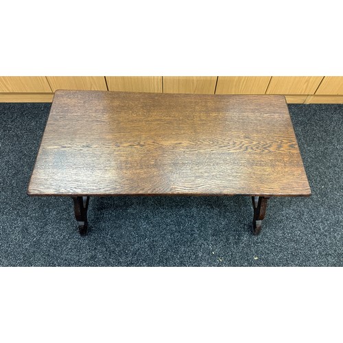 389 - Wooden coffee table measures approximately 19 inches tall x 36 wide x 18 deep