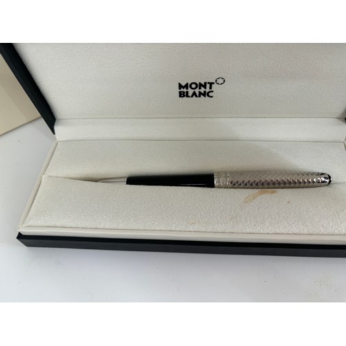 518 - Boxed Mont Blanc ball point pen