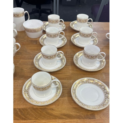 201 - Two part vintage tea services one Royal Doulton the other Wedgwood along with some soup bowls and sa... 