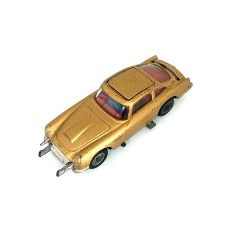 500 - Corgi Toys James bond Aston martin DB5