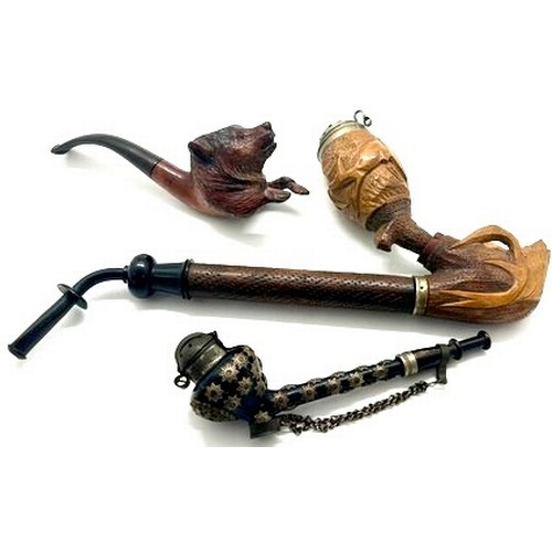 449 - Selection of 3 Collectors pipes includes bear etc