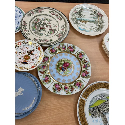 183 - Large selection of assorted collectors plates includes wedgewood etc