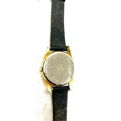 561 - Vintage services wrist watch in working order