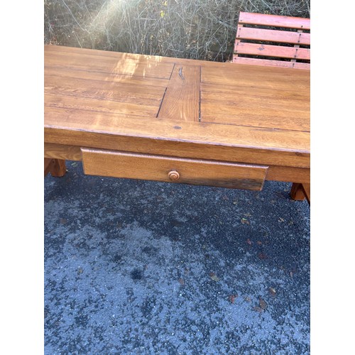 421F - Distressed Solid 2 Drawer oak  table and 6 chairs with leaf table measures 29 inches tall 91 inches ... 