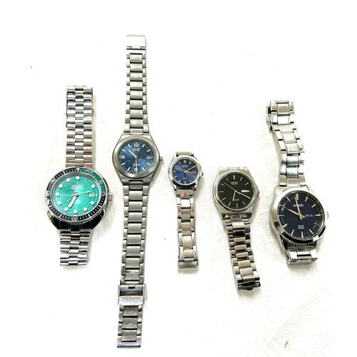 584 - Selection of gents solar watches to include Seiko, Citizen etc, untested