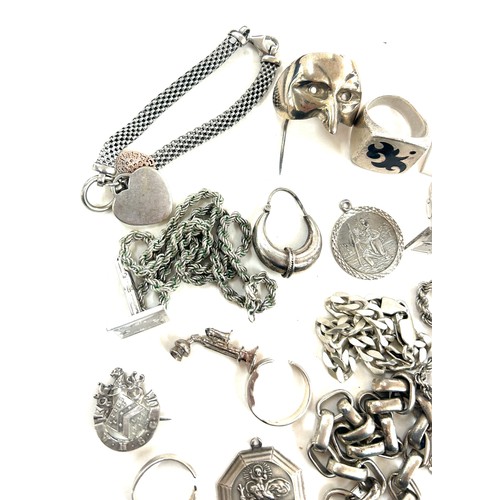 521 - Selection of hallmarked silver jewellery weighs approximately 200 grams