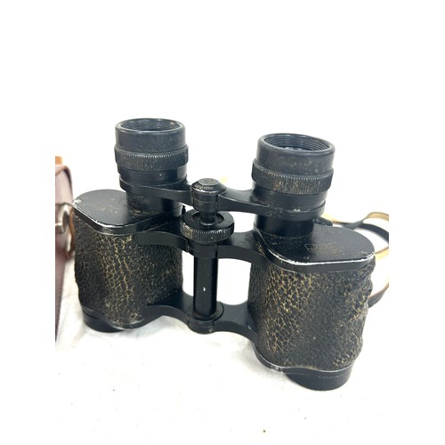 580 - Carl Zeiss 8 x 30 W Jenoptem binoculars with case