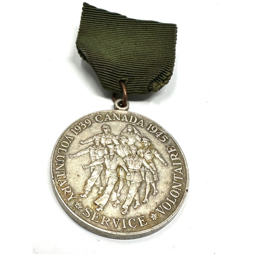 385 - WW2 Canadian Voluntary Service Silver Medal 1939-1945