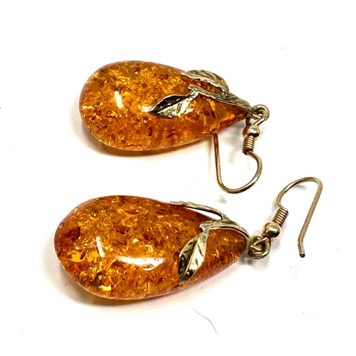 100 - 9ct gold amber drop earrings measure approx 4.5cm drop weight approx 7g