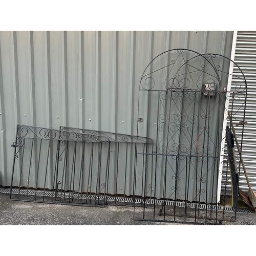 100B - Three pairs of cast iron gates largest measures approximately