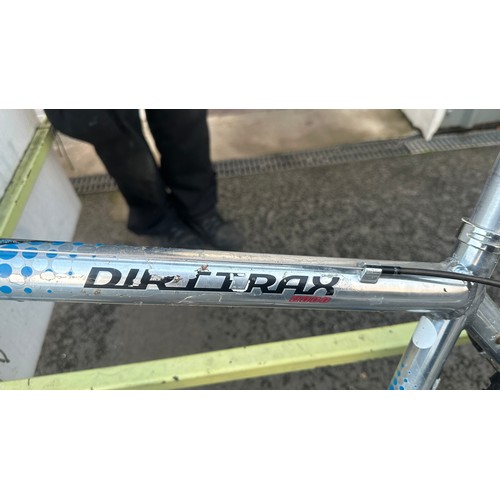 100D - Dirt rax team Zaracen bike