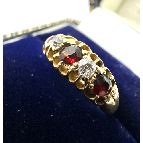 68 - Antique 18ct gold diamond & garnet ring weight 2.7g