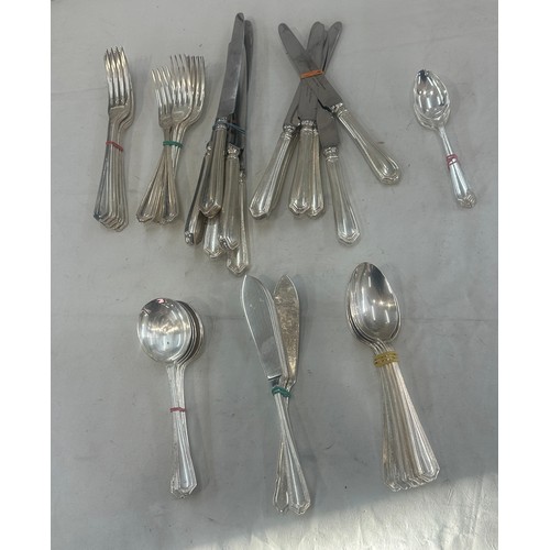 89 - Selection of EPNS davenport cutlery to include forks, knives, spoons