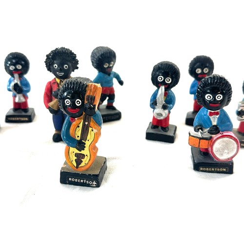 529 - Selection of 10 Robertsons band figures