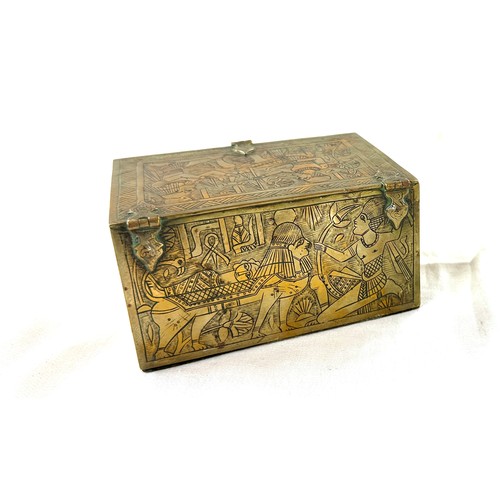 516 - Vintage 1960s brass trinket box with scenes of Ancient Egypt measures approximately 3 inches tall x ... 