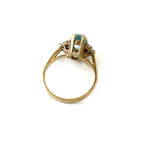 548 - 9ct gold ladies dress ring UK size J weighs approximately 2.3 grams