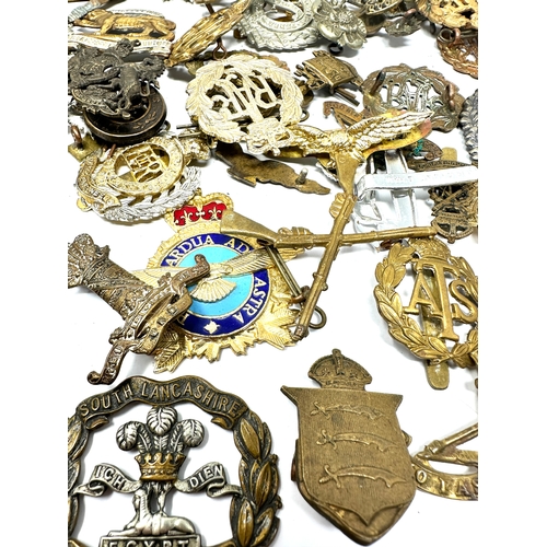 404 - Large bag of military badges inc border reg life guards etc