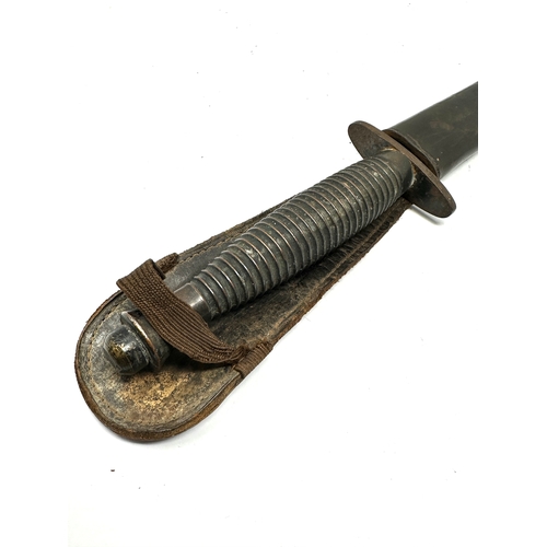 410 - ww2 3rd Pattern commando dagger & scabbard  No1 on pommel