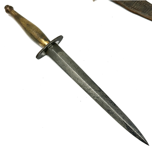 412 - ww2 2nd pattern commando dagger B2 ON CROSSGUARD