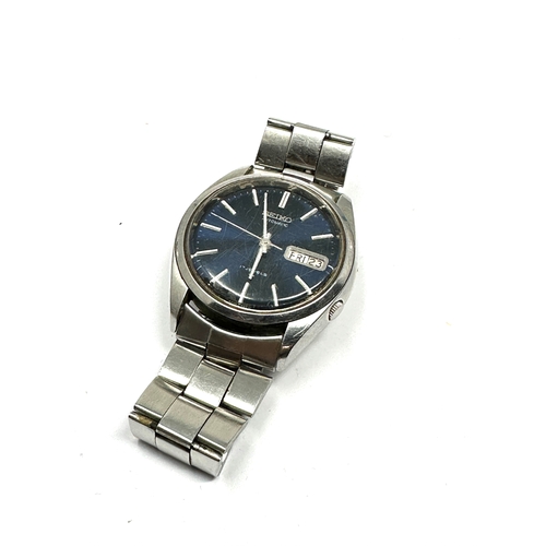 362 - Vintage seiko automatic gents wristwatch the watch is ticking