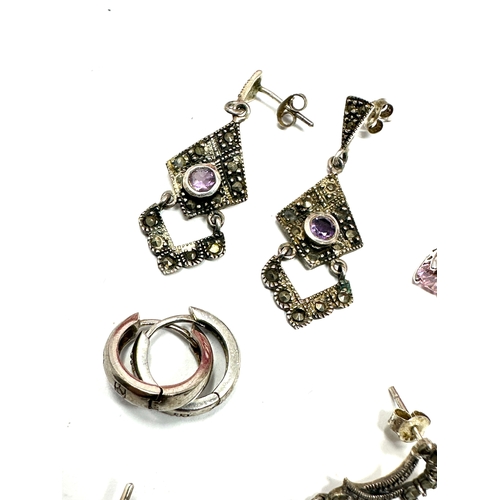 302 - 6 pairs of silver earrings inc amethyst multi gem earrings