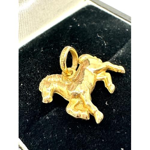 151 - 9ct gold horse charm /pendant weight .9g