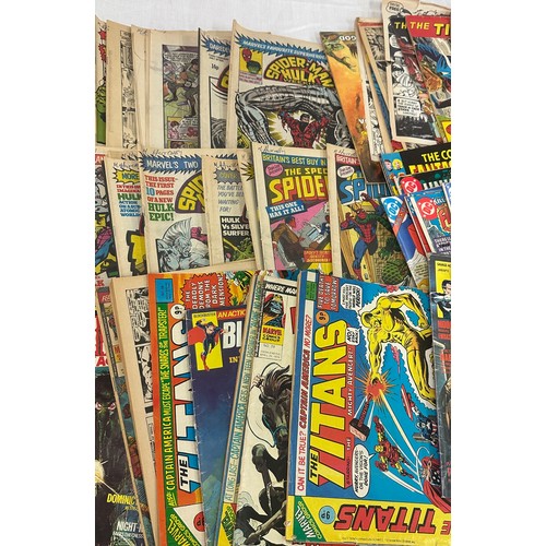 573 - Large selection of assorted vintage and later comics to include Marvel etc