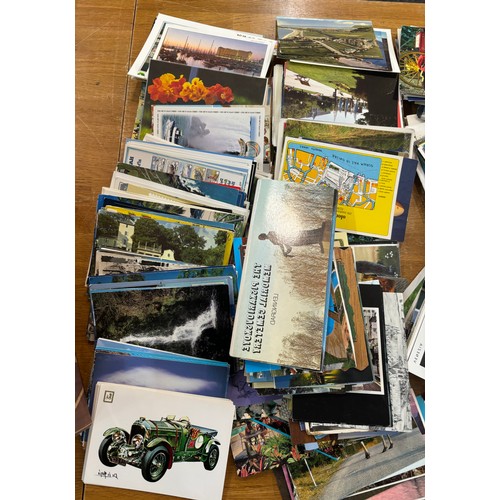 125 - Large selection of vintage and later postcards