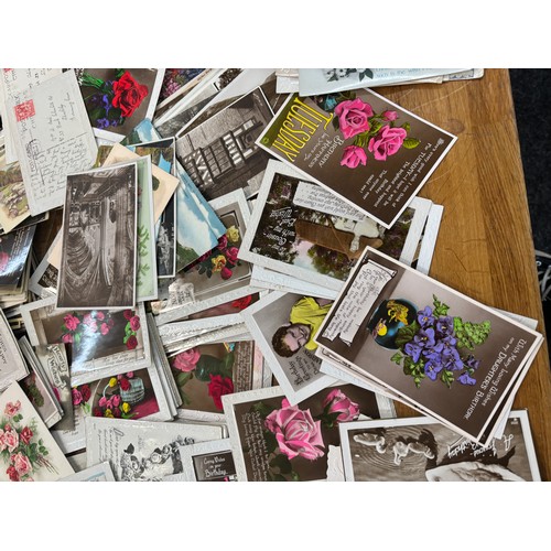 126 - Large selection of vintage and later postcards