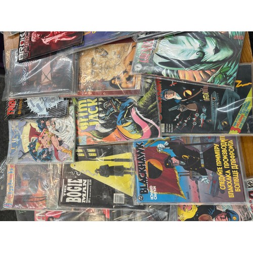 263 - Large selection of assorted comics includes DC etc