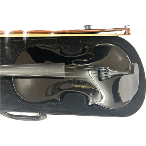 290 - Gear4music violin in official Gear4music instrument case