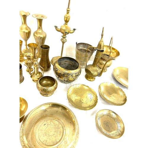 250 - Selection of brass fine detailed items to include vases, bowls etc