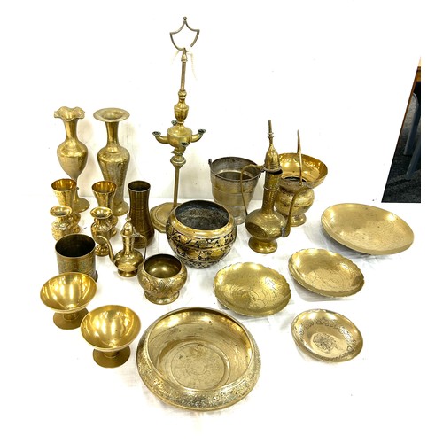 250 - Selection of brass fine detailed items to include vases, bowls etc