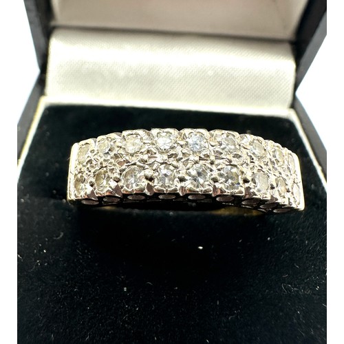 181 - 18ct gold diamond ring weight 5g