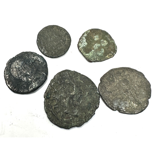 467 - 5 bronze roman coins