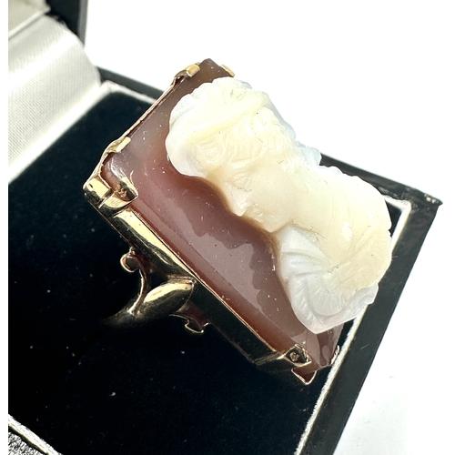 107 - Large gold hardstone cameo ring weight 8.6g